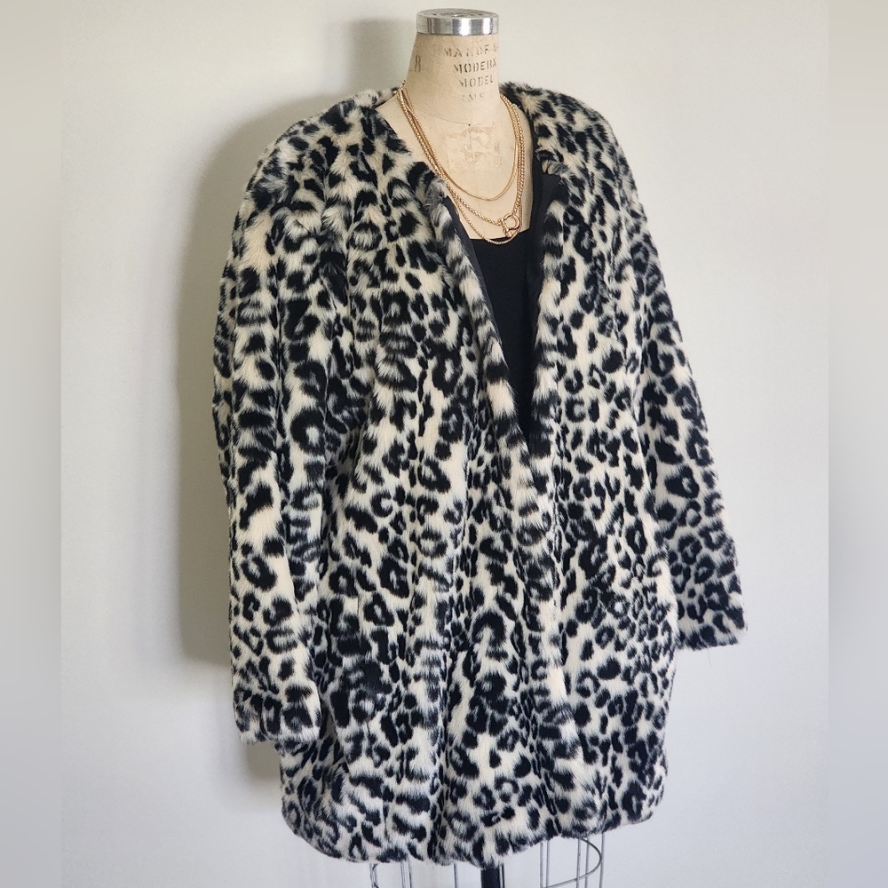 Animal print chunky faux fur coat